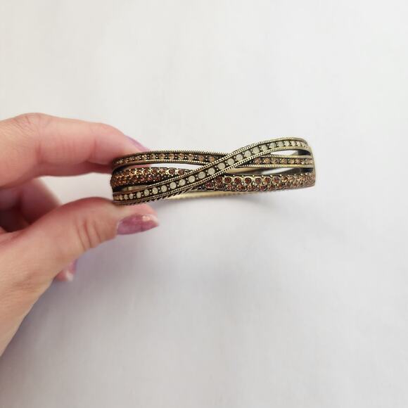Heidi Daus Bangle Bracelet Hinge Old Gold Bronze White Crystal Age Of elegance - Picture 3 of 8